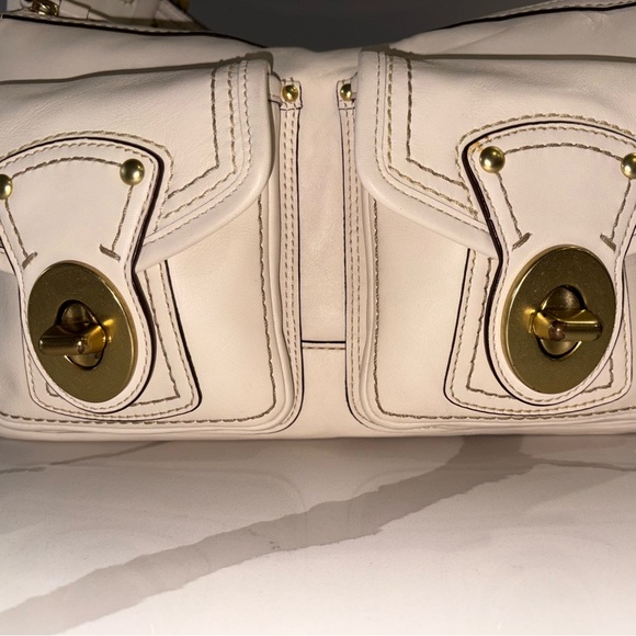 Coach Legacy <3 - Picture 8 of 15